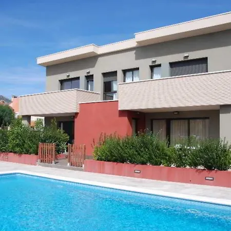 Апартаменты Casas Adosadas En Zona Miami